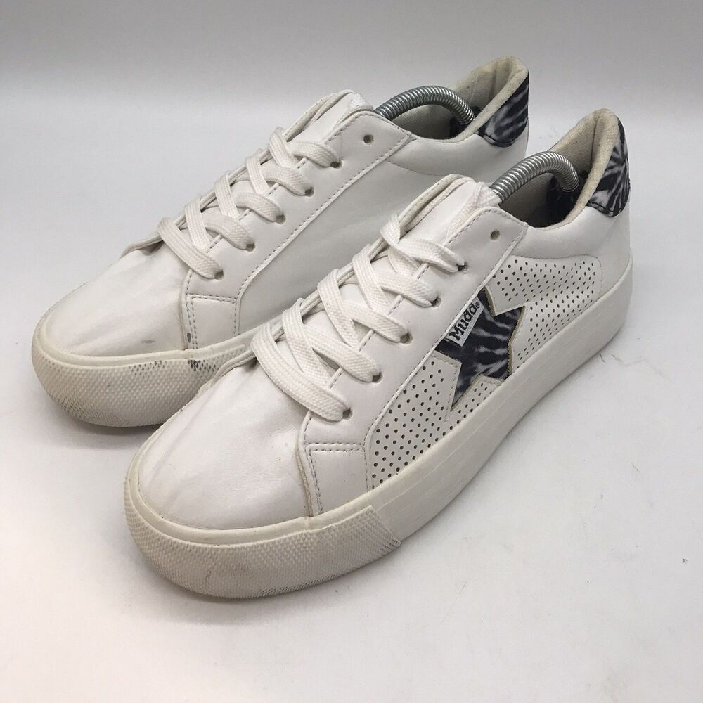 MUDD Beyley-121L Lace Up Sneakers Women's 8M White with Blue Tie Dye Stars Shoes